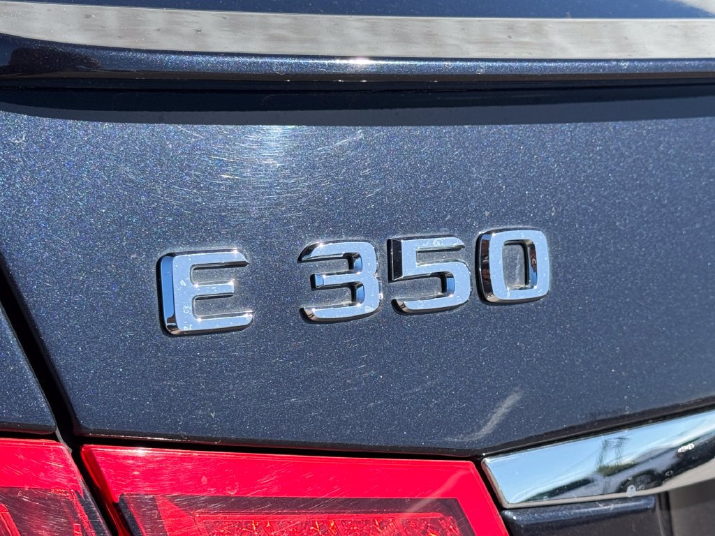 Used 2012  Mercedes-Benz E 350 image 21