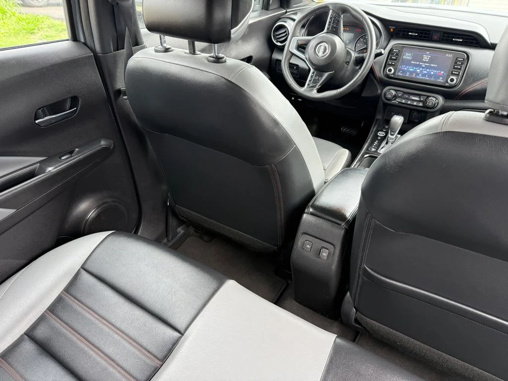 Used 2024 Gray Nissan SR image 13