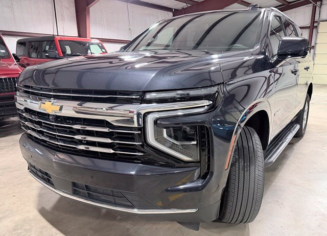 Used 2025 Gray Chevrolet LT image 7