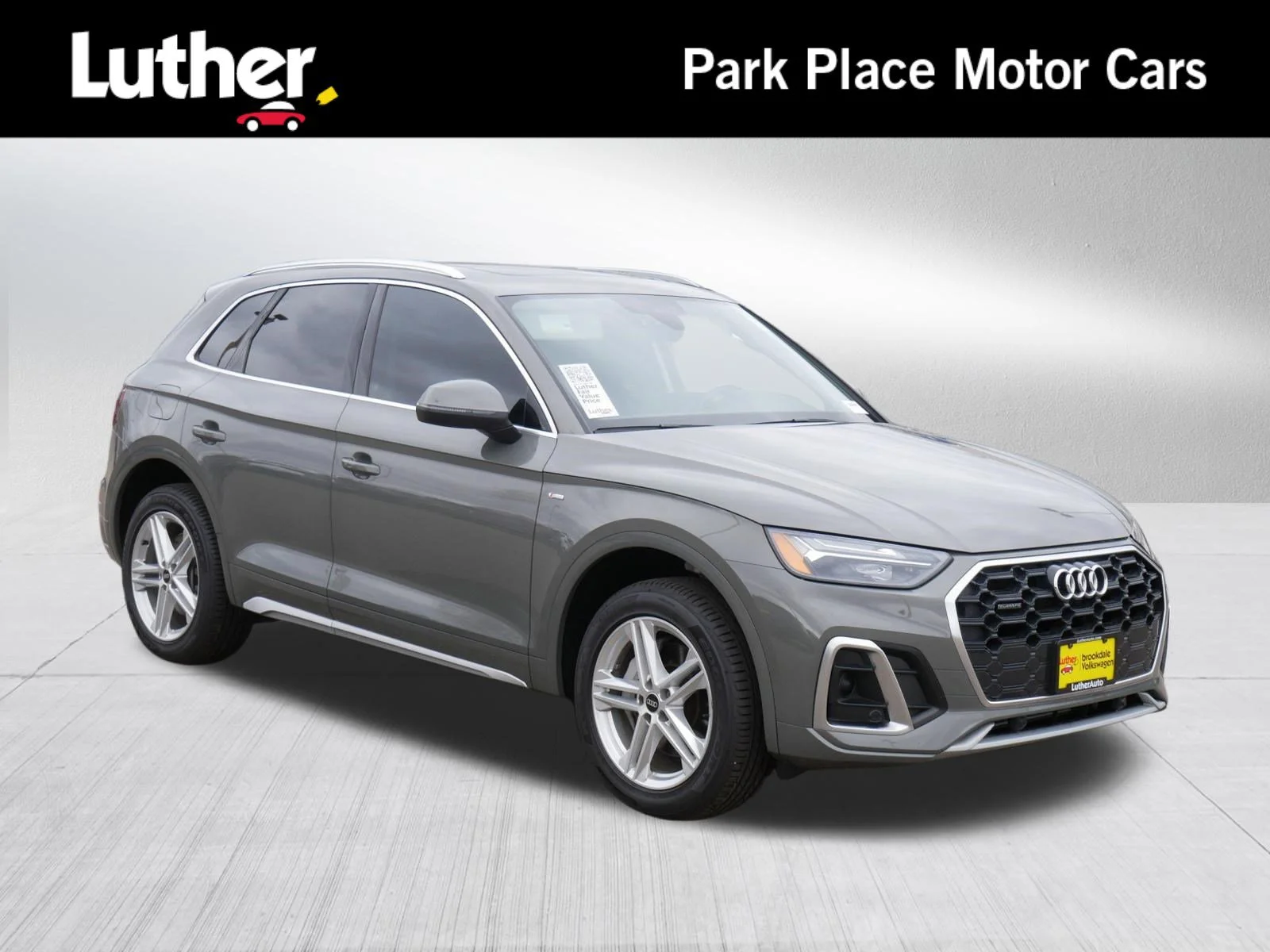 2023 Audi Q5 55 e Premium's photo