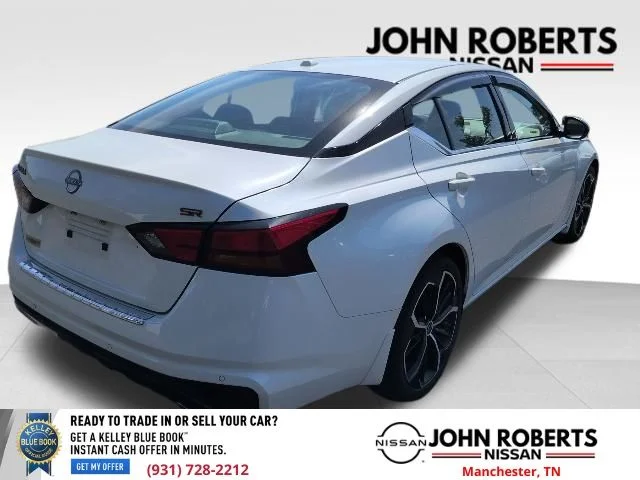 Used 2023 White Nissan 2.5 SR image 8