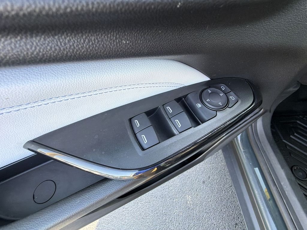 Used 2025 Gray Chevrolet LT image 18
