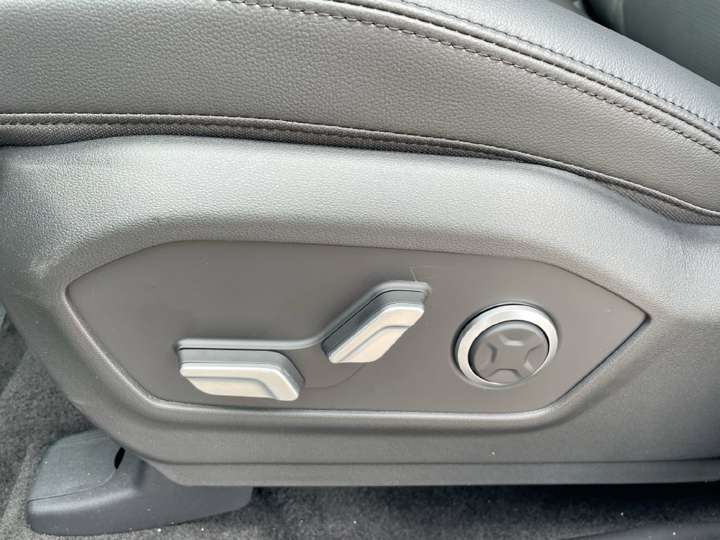 2026 Hyundai Santa Fe Limited - Photo 39