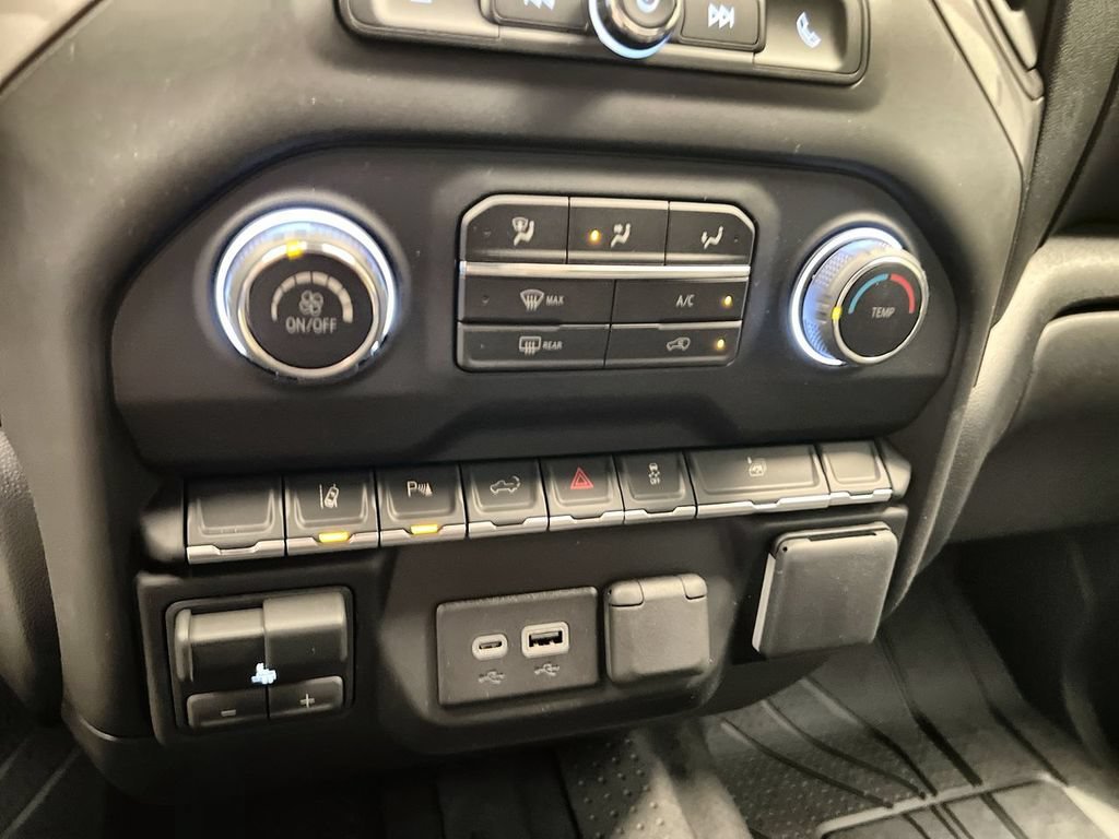 2026 Chevrolet Silverado 2500 HD Custom - Photo 18