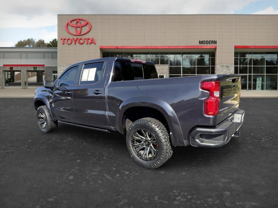 Used 2024 Sterling Gray Metallic Chevrolet High Country image 7