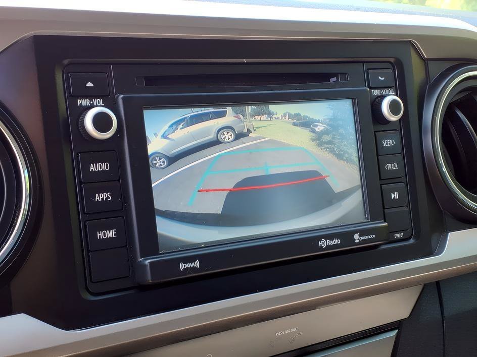Used 2019 Super White Toyota SR5 image 18