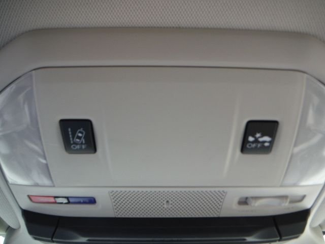 Used 2019 White Subaru Limited image 24