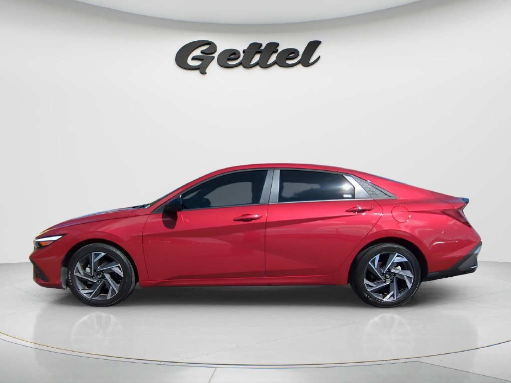 Certified Used 2025 Red Hyundai SEL Sport image 8