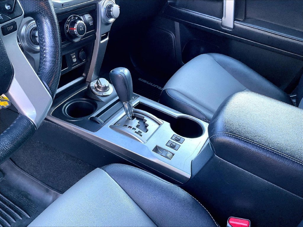 Used 2017 Black Toyota SR5 Premium image 20