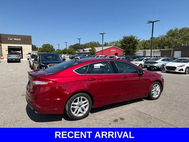 Used 2015 Red Ford SE image 23