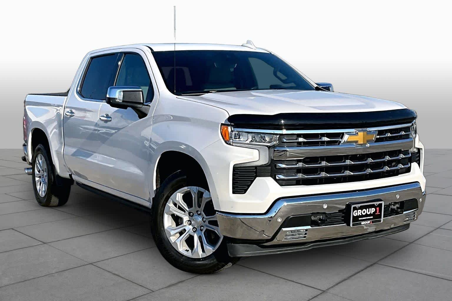 Used 2023 Iridescent Pearl Tricoat Chevrolet LTZ image 3