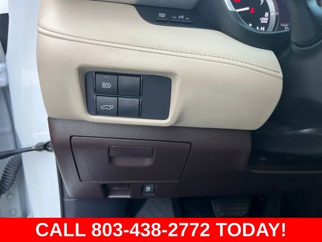 Used 2020 White Toyota XLE image 31