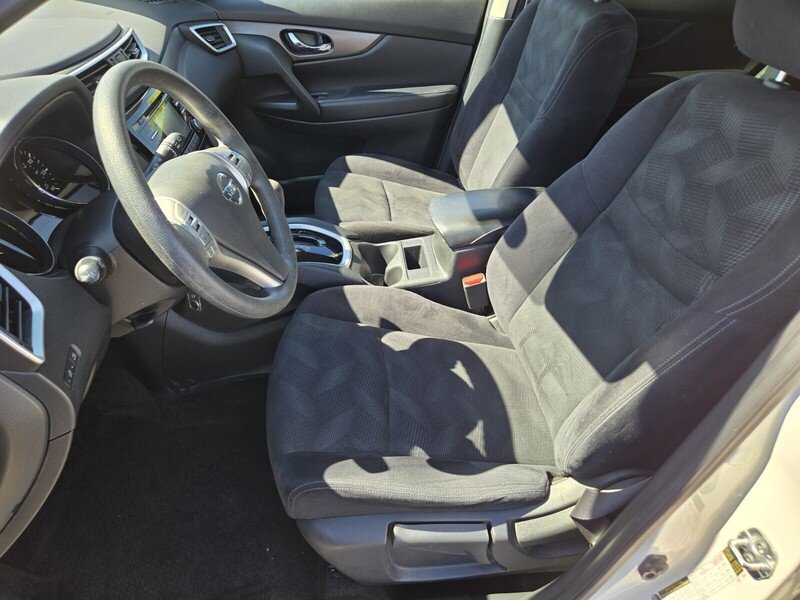Used 2016 White Nissan S image 11
