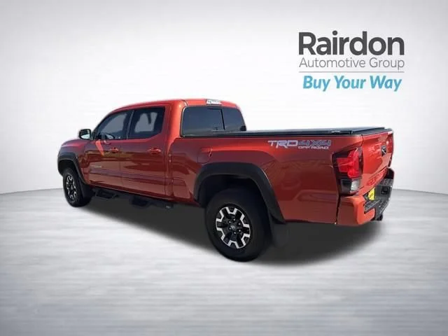 Used 2018 Inferno Red Toyota SR5 image 5