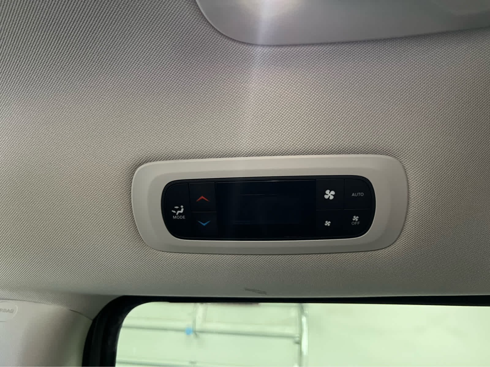 Used 2023 Ceramic Gray Clearcoat Chrysler Hybrid Touring L image 30