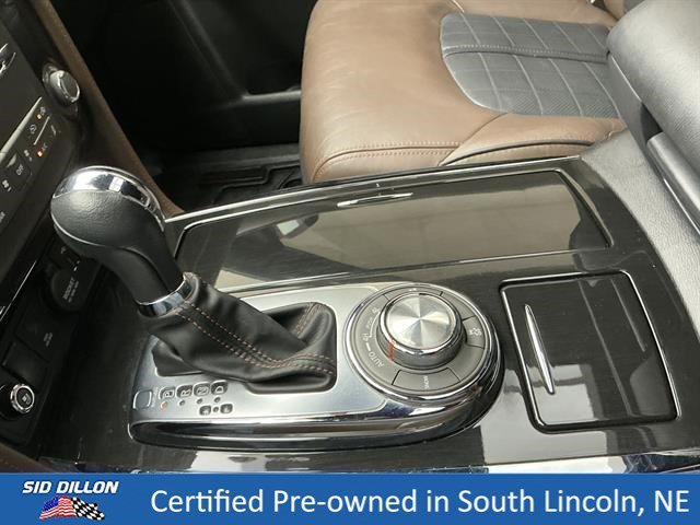 Used 2019 Super Black Nissan Platinum image 13
