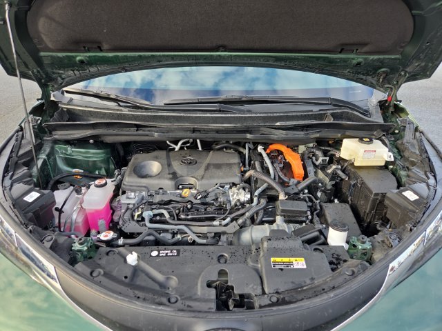 Used 2025  Toyota XLE image 24