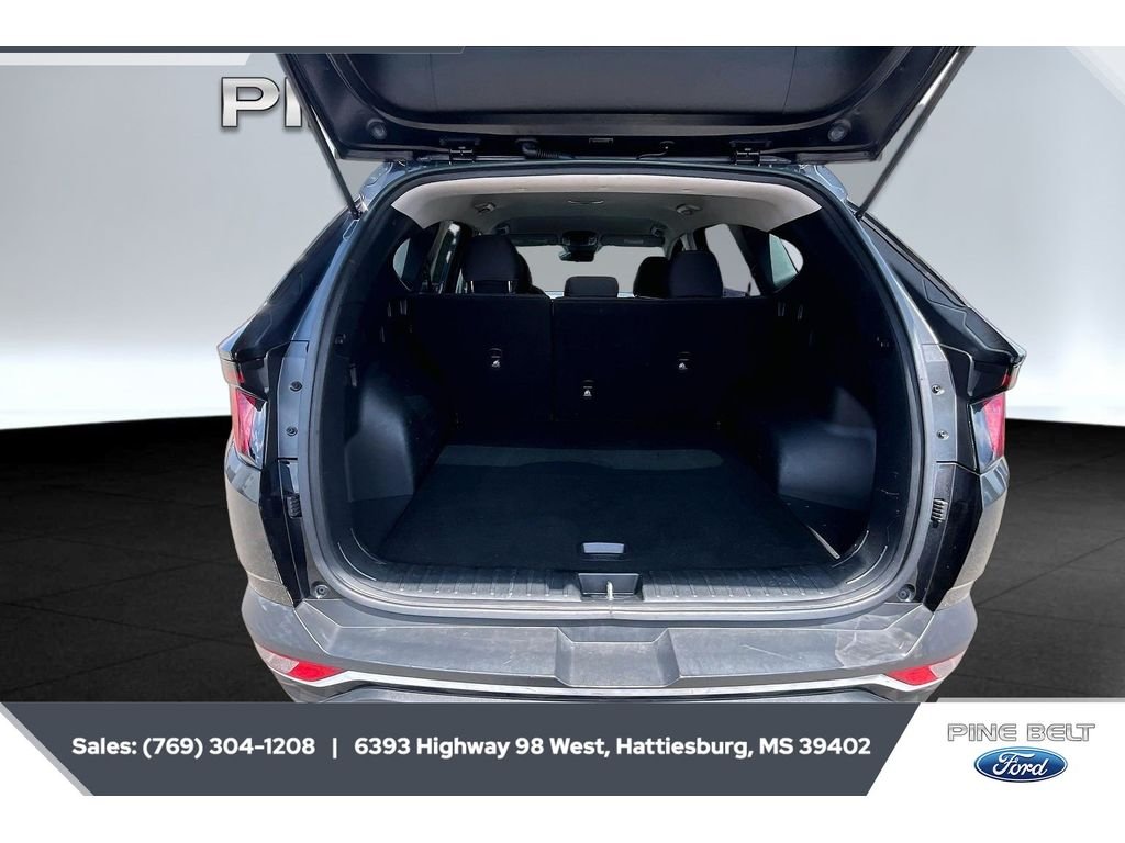 Certified Used 2023 Phantom Black Hyundai SE image 21