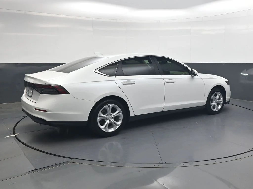Certified Used 2024 Platinum White Pearl Honda LX image 4