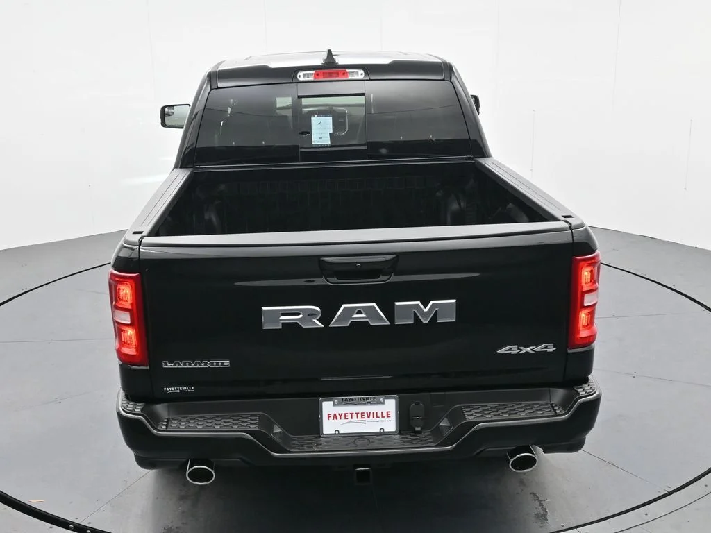 New 2026 Diamond Black Crystal Pearl-Coat Exterior Paint RAM Laramie image 28