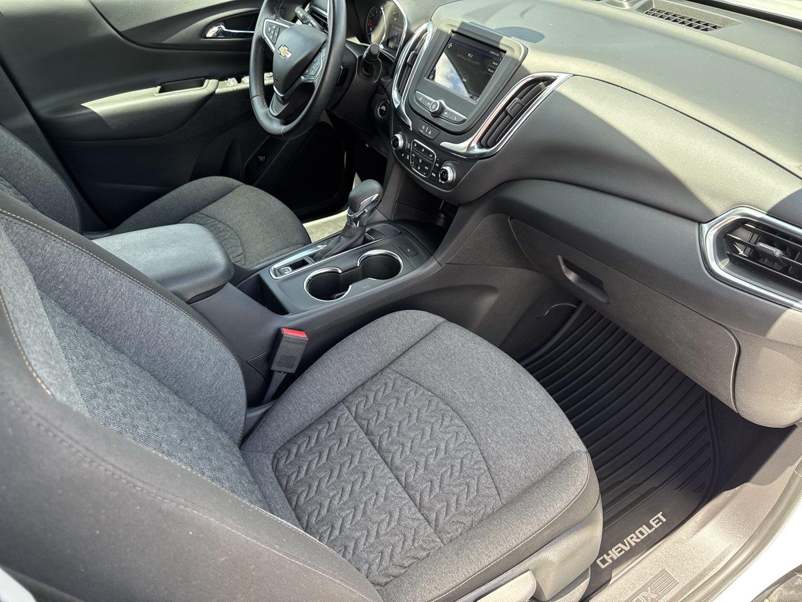 Used 2024 Summit White Chevrolet LT image 35