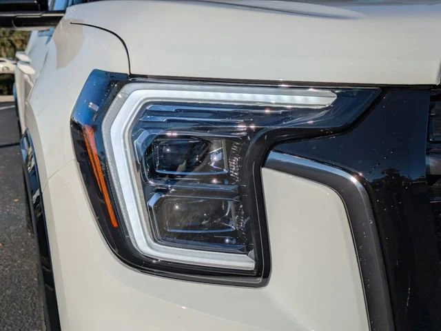 New 2026 Summit White GMC AT4 image 10
