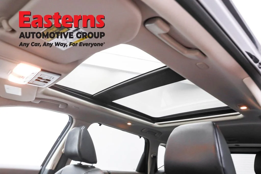 Used 2022 Black Nissan SV image 34