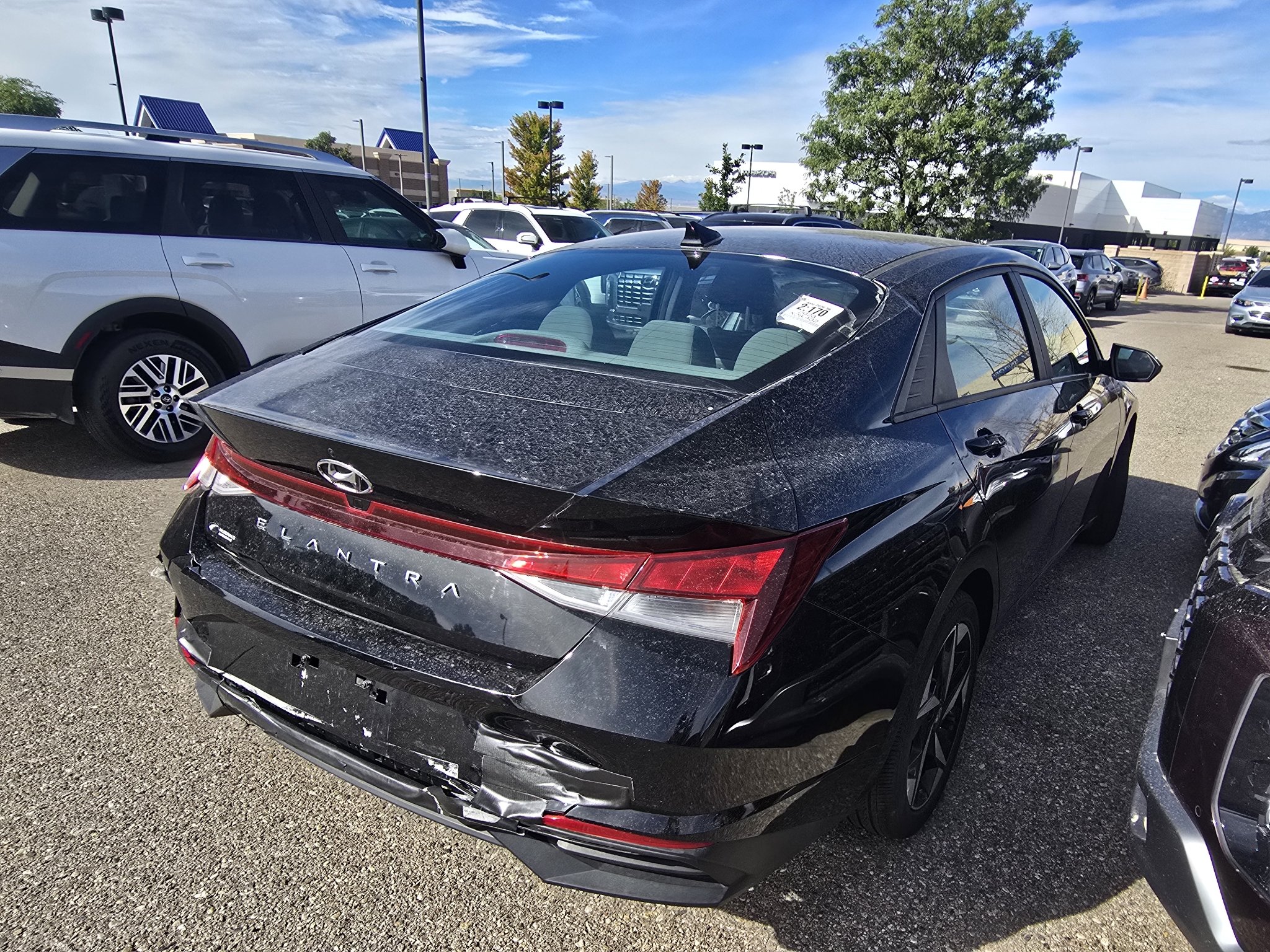 Used 2023 Onyx Black Hyundai SEL image 5