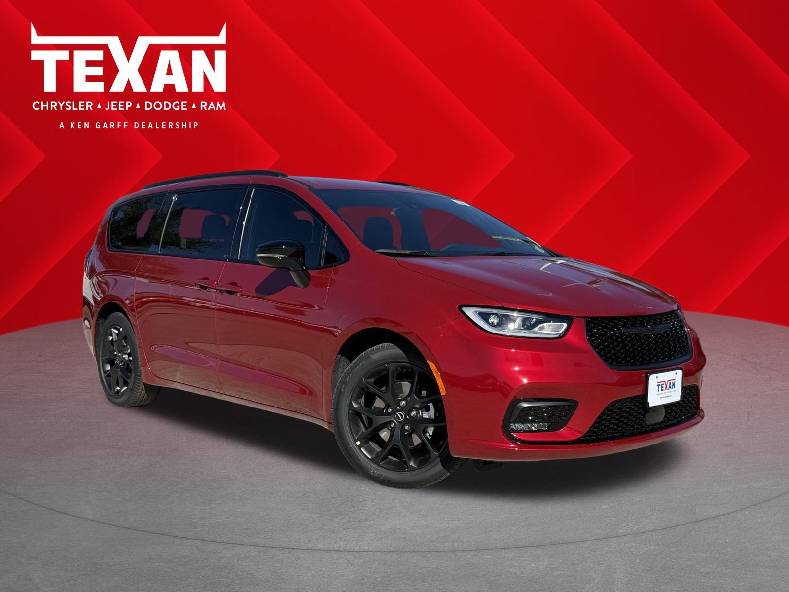 2026 Chrysler Pacifica Select's photo