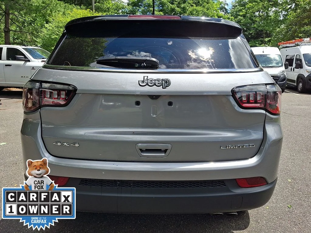 Certified Used 2022 Silver Jeep Limited image 4