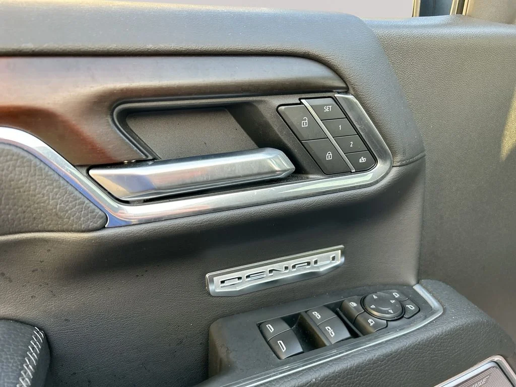 Used 2025 Gray GMC Denali image 28