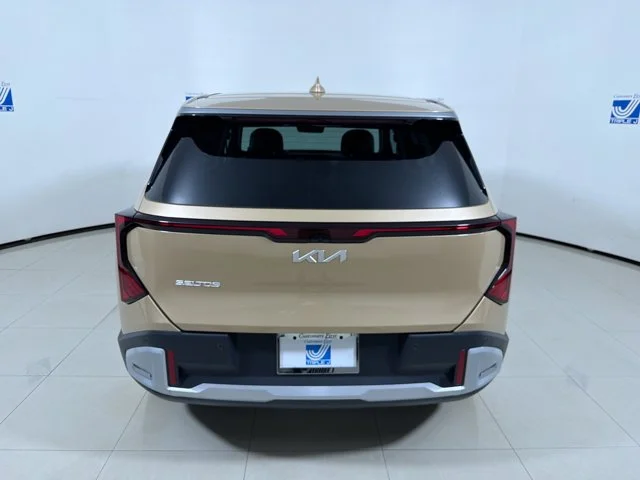 New 2027 TERRAIN BROWN Kia LX image 17