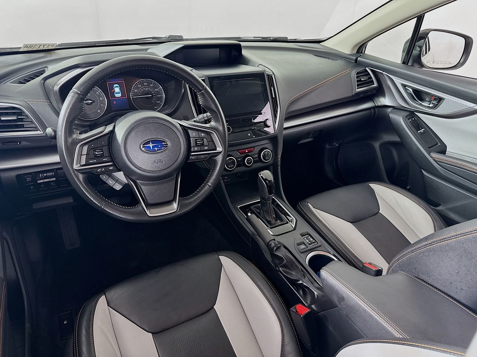 Used 2022 Crystal White Pearl Subaru Limited image 18