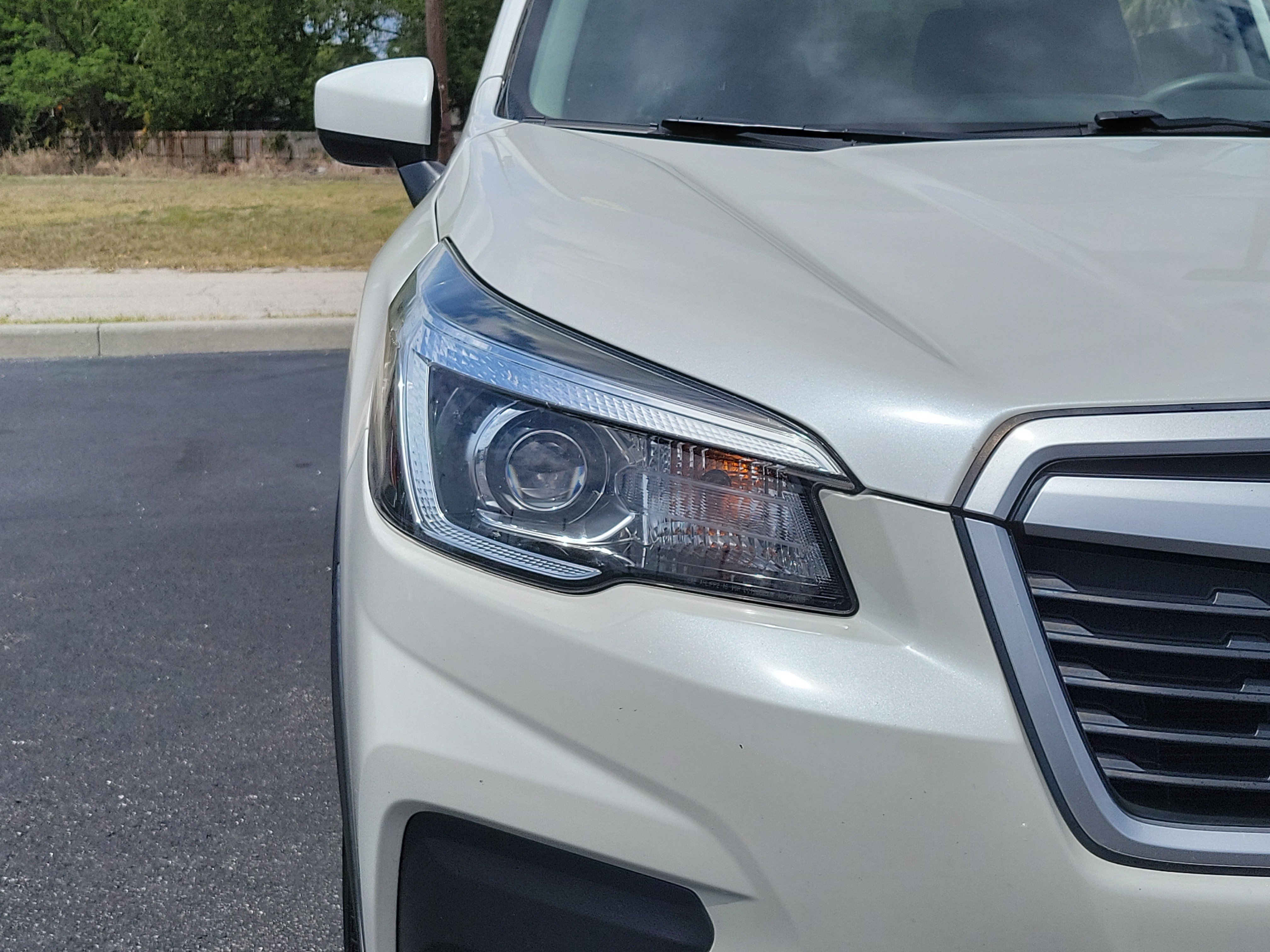 Used 2020 Crystal White Pearl Subaru Premium image 6
