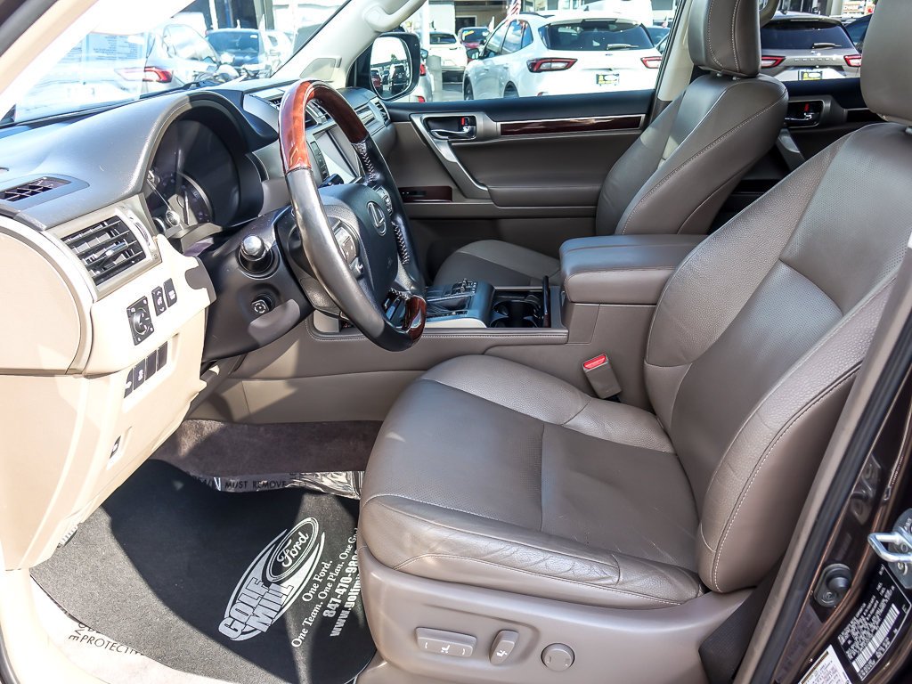 Used 2018 Red Lexus 460 image 7
