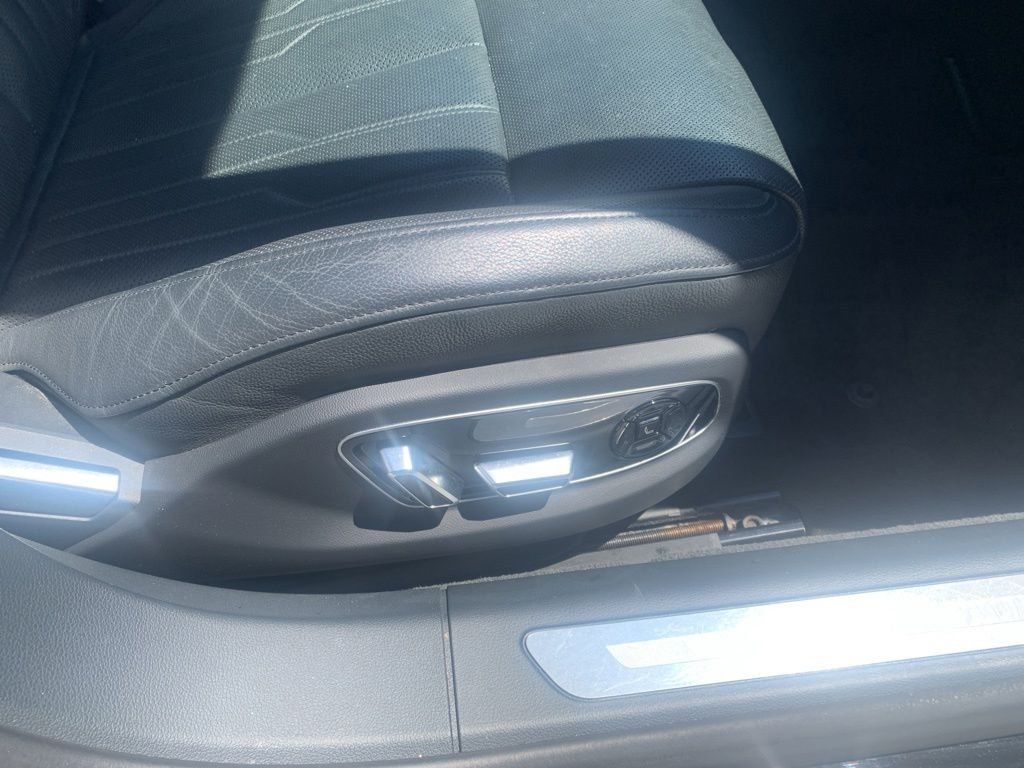 Used 2019 Black Audi L 55 image 15