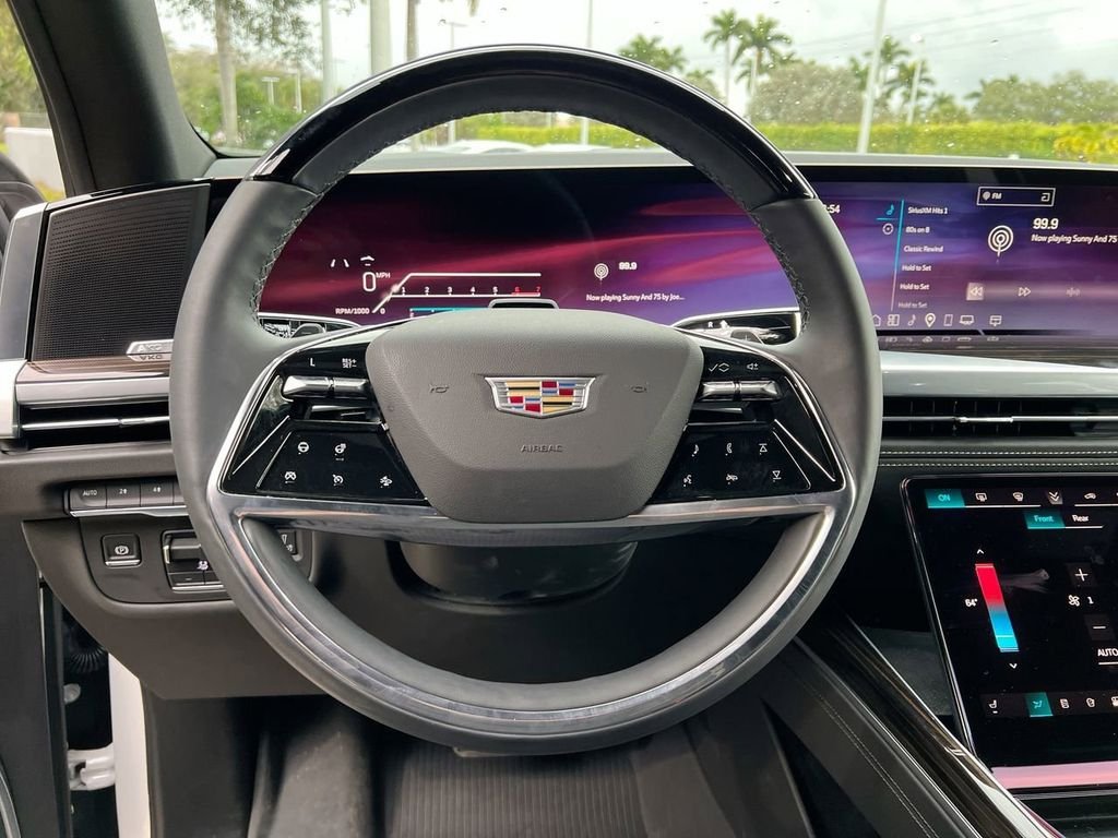 2025 Cadillac Escalade Premium Luxury - Photo 13