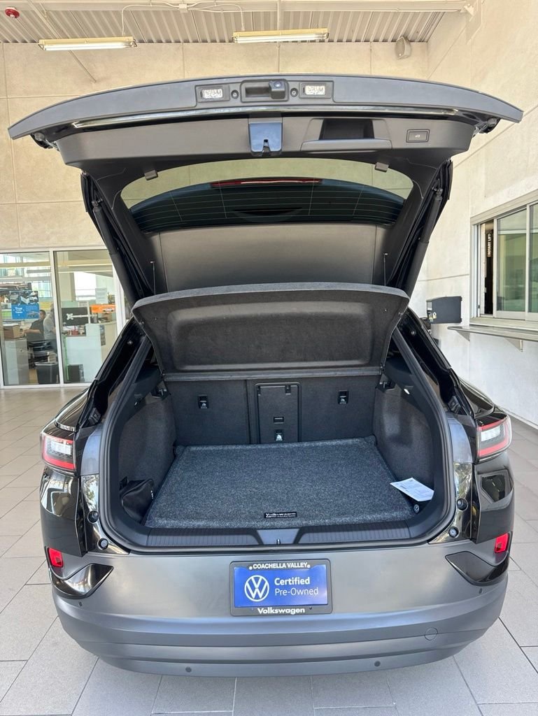 Certified Used 2022 Black Volkswagen Pro S image 12
