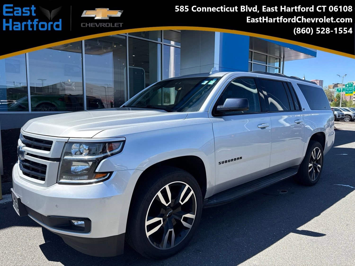 2019 Chevrolet Suburban 4WD 1500 LT's photo