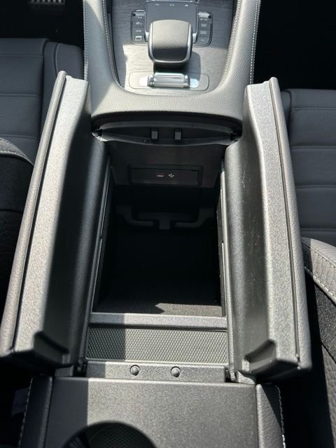 New 2026 MANUFAKTUR Moonlight White Magno Mercedes-Benz GLS 450 image 36