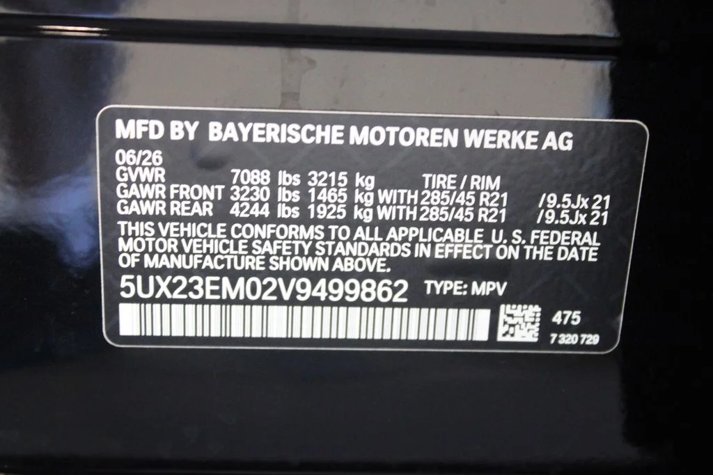 New 2027 Black Sapphire Metallic BMW xDrive40i image 28