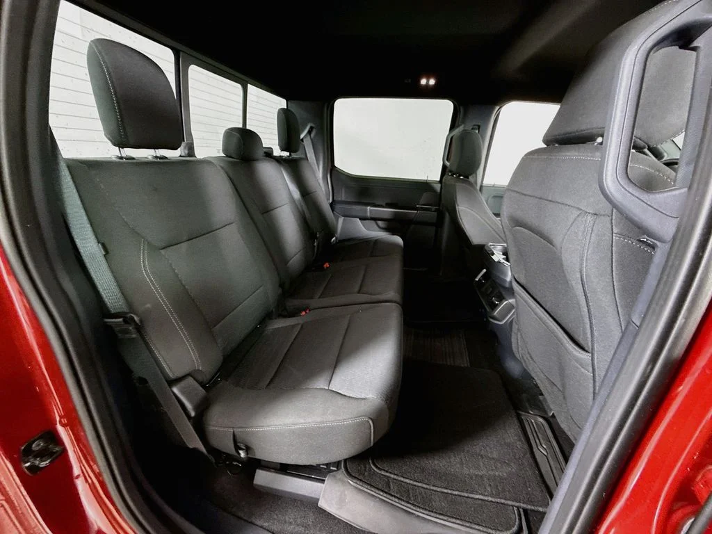 Used 2024 Rapid Red Metallic Tinted Clearcoat Ford XLT image 27