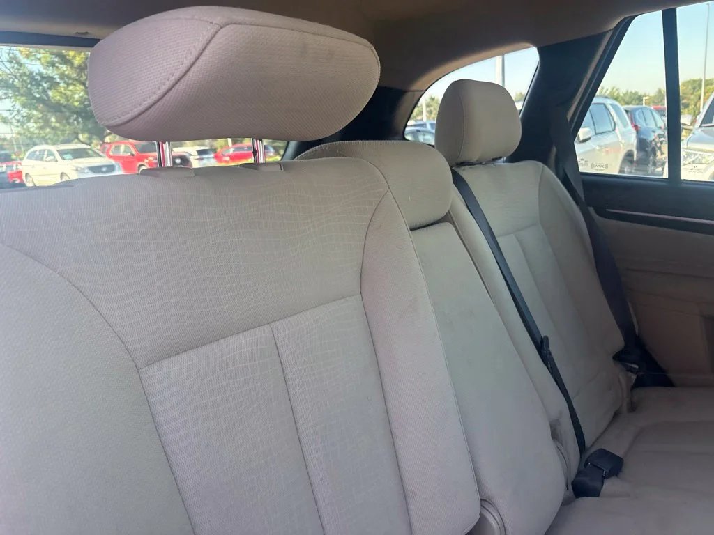 Used 2012 Blue Hyundai GLS image 25