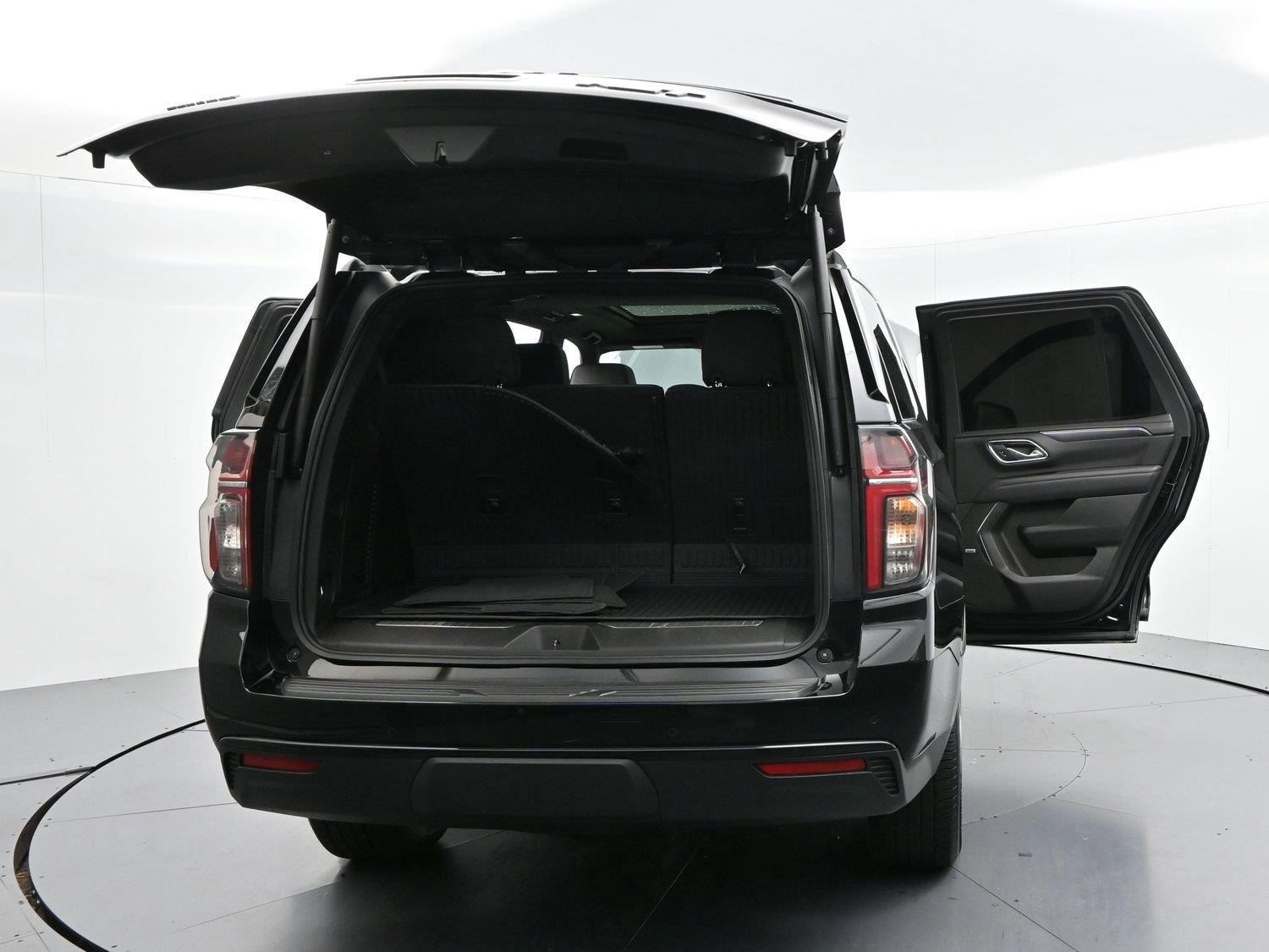 Used 2024 Black Chevrolet RST image 50
