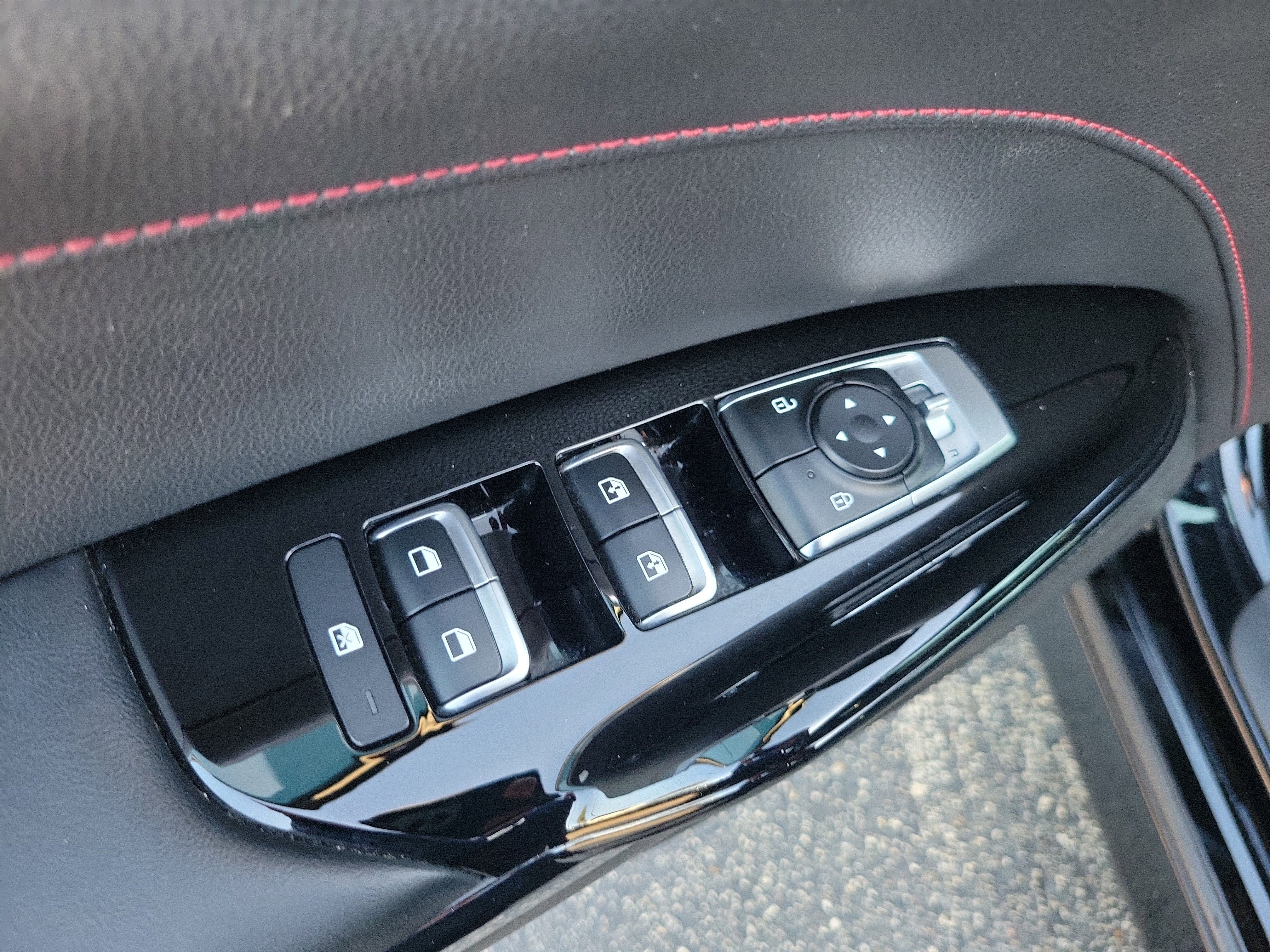 Used 2023 Ebony Black Kia GT image 13