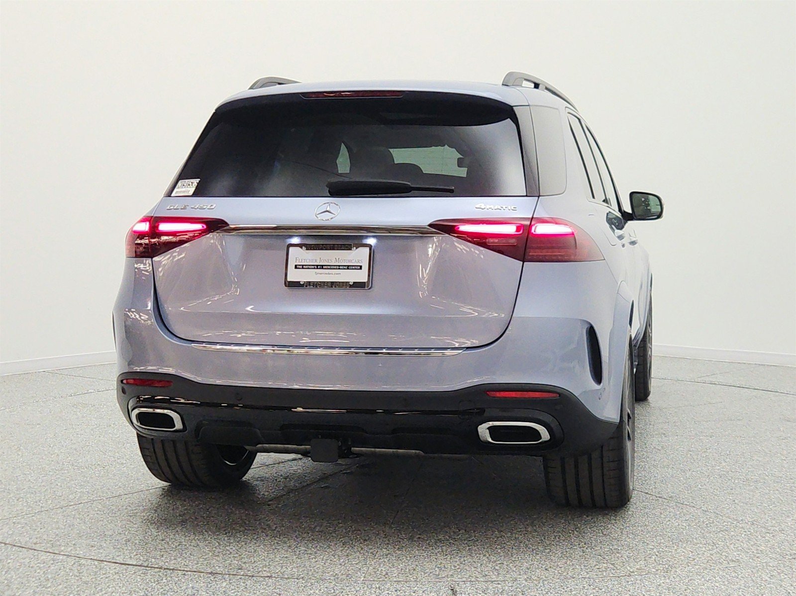 New 2026 MANUFAKTUR Cote d'Azur Light Blue Metallic Mercedes-Benz GLE 450 4MATIC® SUV image 6