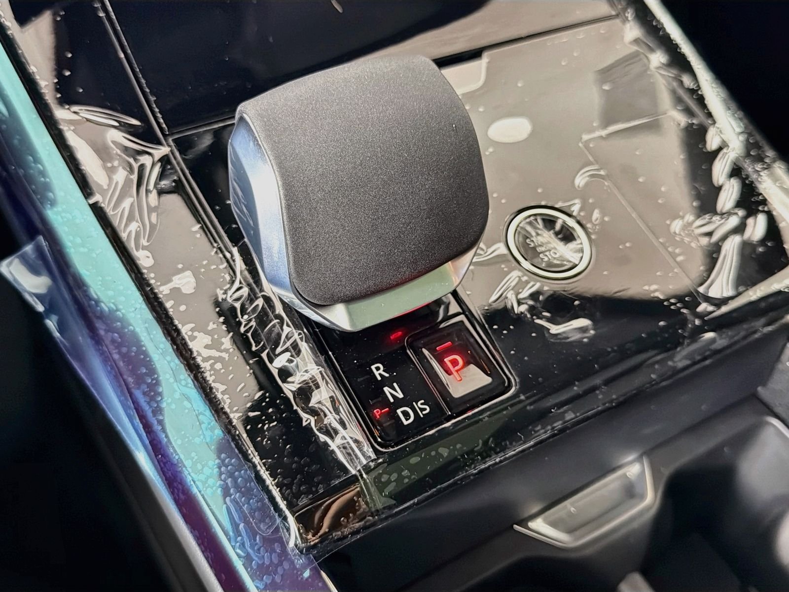 New 2026 Carpathian Grey Land Rover Dynamic SE image 16