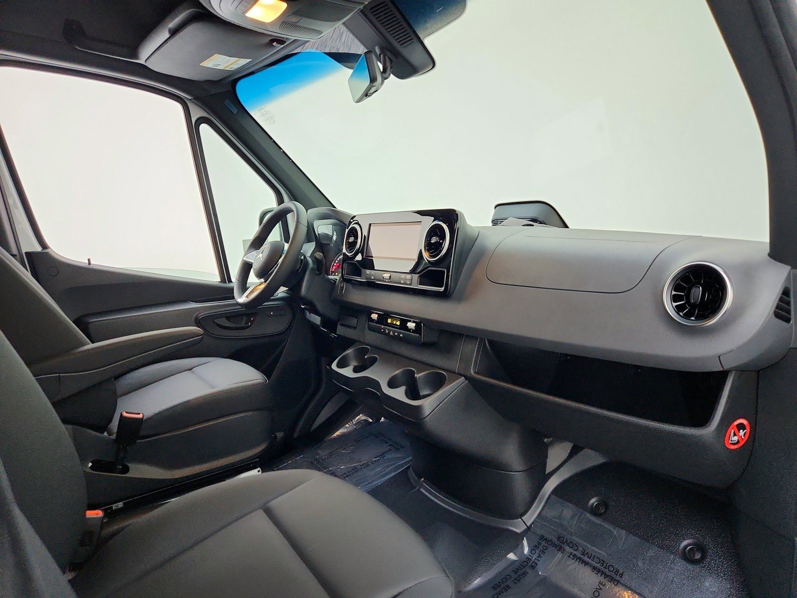 New 2026 Arctic White Mercedes-Benz RWD image 25