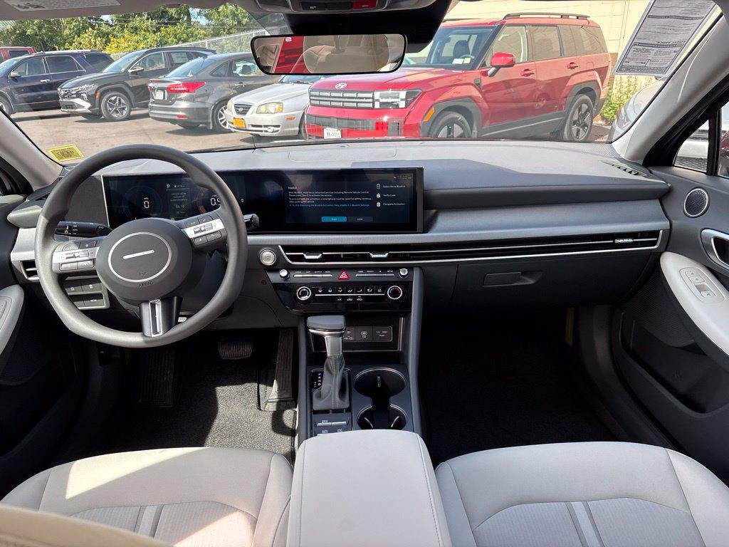 New 2026 Gray Hyundai SE image 9