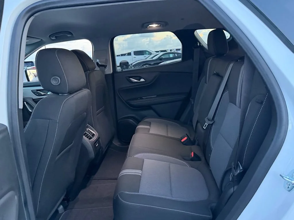 New 2026 Summit White Chevrolet 2LT image 12
